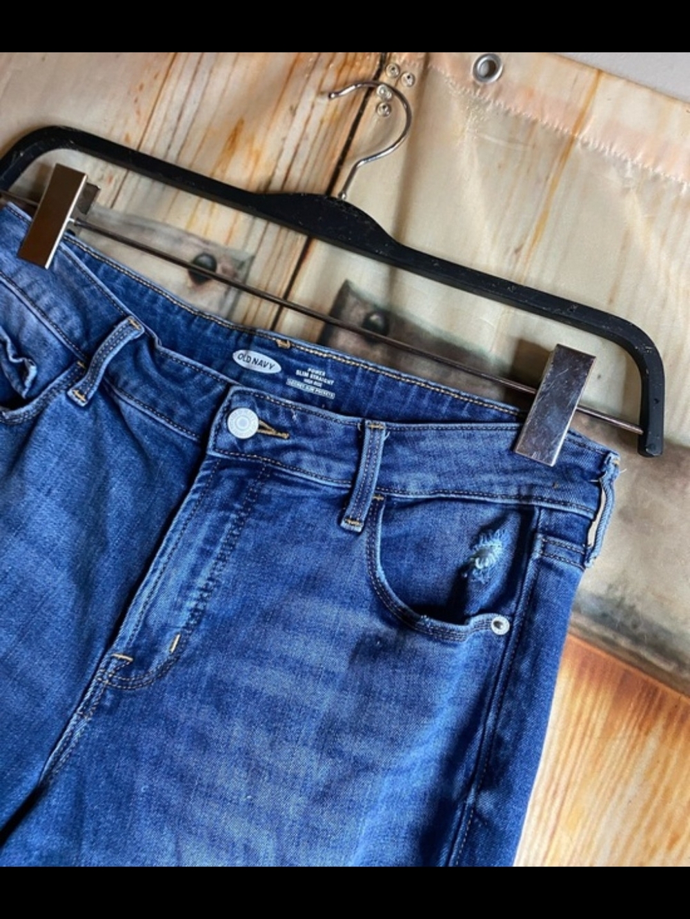 Old Navy Women's Power Skinny Straight Leg Jeans in Medium Blue Wash - Picture 5 of 7